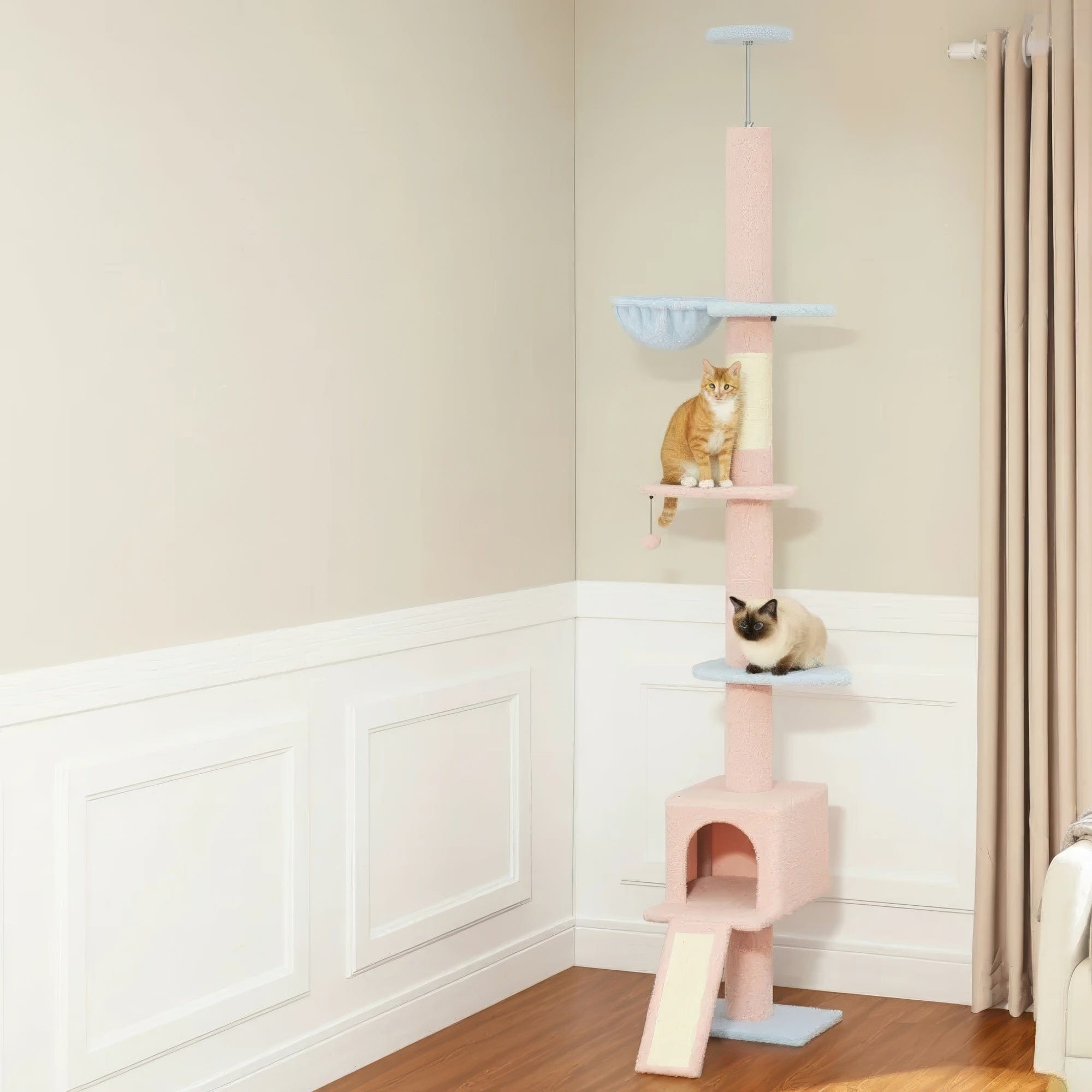 Arbre à chat plafond rose
